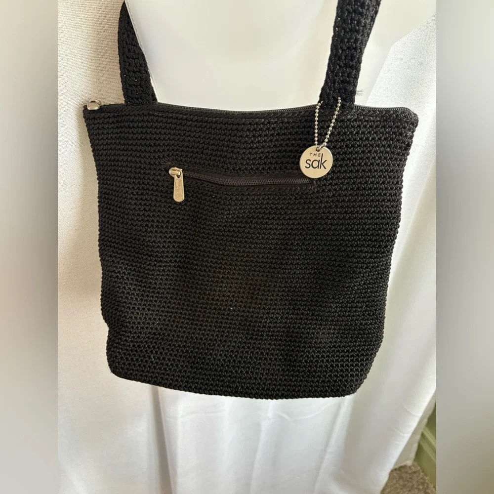 The Sak sak black